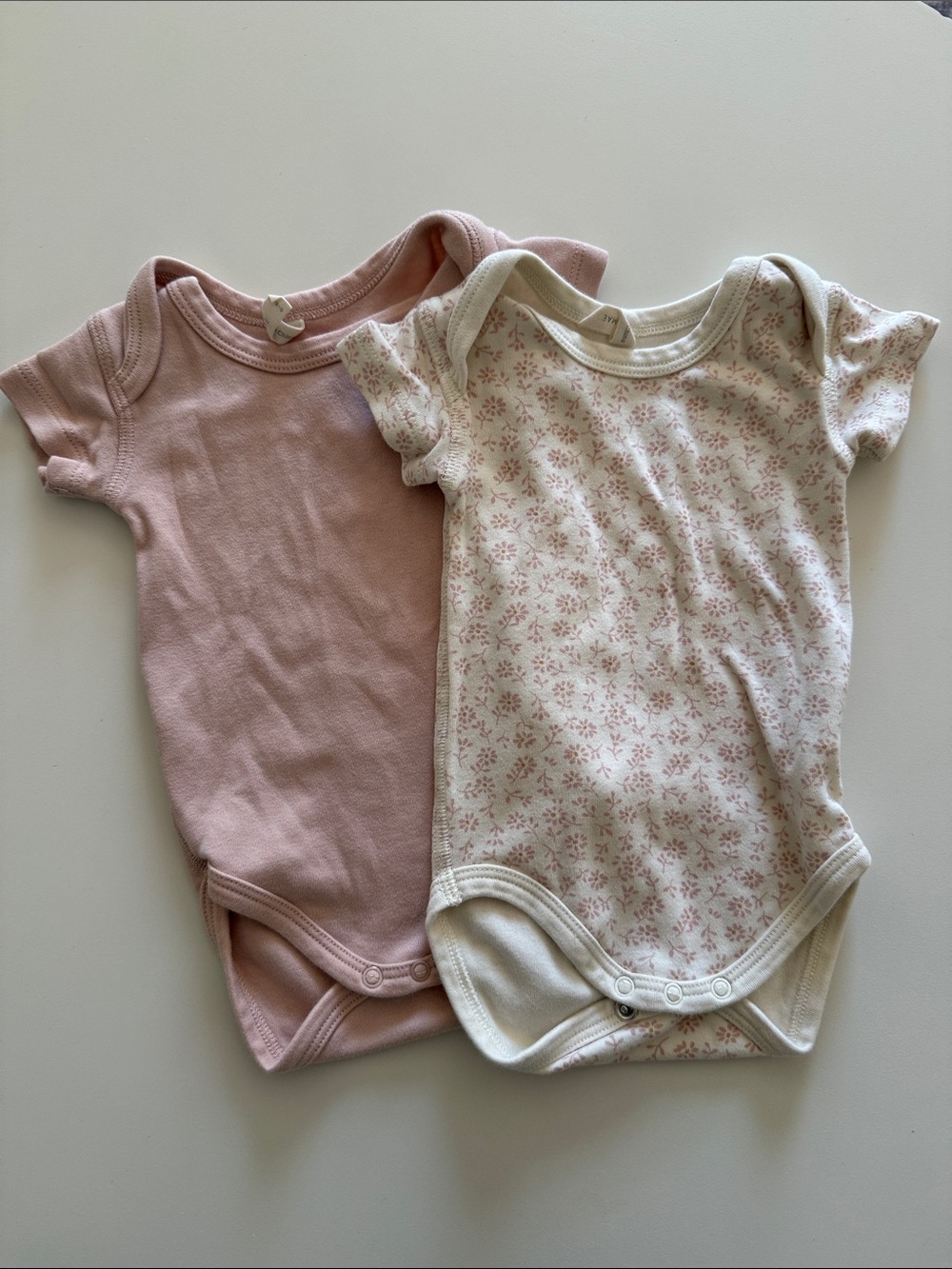 Quincy Mae Organic Onesie Bundle